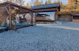 Casa de vacanta, 5 camere, 130 mp, teren 1000 mp, zona Valea Ierii