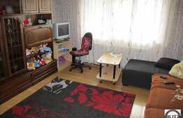 3 camere, decomandat, 73 mp, boxa la subsol, parcare, zona strazii Bucuresti!