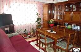 Vanzare 4 camere, 80 mp utili, decomandat, zona P-ta Zorilor, cu boxa si parcare