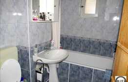 Vanzare 4 camere, 80 mp utili, decomandat, zona P-ta Zorilor, cu boxa si parcare