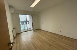 Apartament 3 camere, 100 mp, parcare, zona străzii București 
