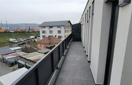 Apartament 3 camere, 68 mp, terasa generoasa, zona Aurel Vlaicu