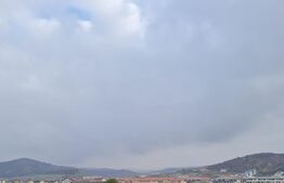 Apartament mobilat si utilat, 3 camere decomandate, parcare, zona Terra