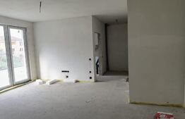Apartament 3 camere decomandate, 67 mp, terasa 37 mp, zona Teilor
