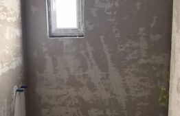 Apartament 3 camere decomandate, 67 mp, terasa 37 mp, zona Teilor