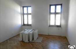 3 camere, 128 mp in zona Memorandumului, etaj intermediar. Integral renovat!