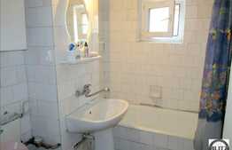 Apartament de vanzare, 4 camere, etaj intermediar, zona Piata Zorilor