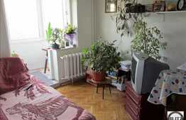 Apartament de vanzare, 4 camere, etaj intermediar, zona Piata Zorilor