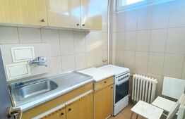 Garsoniera 32 mp, balcon, zona Parang