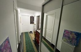 Apartament 2 camere, decomandat, balcon, parcare, zona VIVO