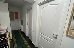 Apartament 2 camere, decomandat, balcon, parcare, zona VIVO