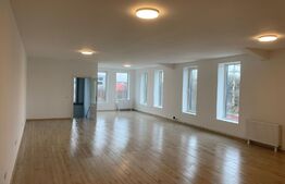 Hala finisata de vanzare , 590 mp , 1000 teren, zona benzinariei Mol