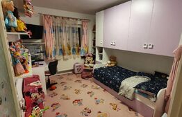 Apartament 4 camere decomandat , etaj intermediar, Plopilor