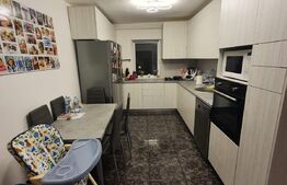 Apartament 4 camere decomandat , etaj intermediar, Plopilor