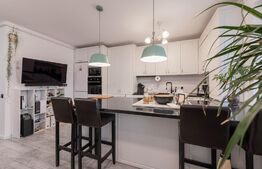 Apartament ultralux, 2 camere, parcare subterana, zona Sesul de sus