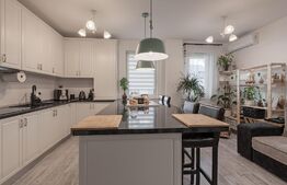 Apartament ultralux, 2 camere, parcare subterana, zona Sesul de sus