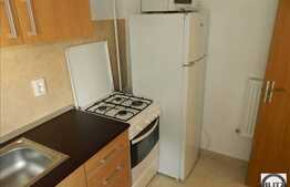 2 camere, 44 mp,  boxa pentru depozitare, zona strazii Porii