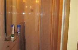 Vanzare 3 camere, 82 mp, 2 balcoane, garaj, loc parcare, boxa, zona linistita!