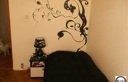 Apartament de vanzare 3 camere decomandate, 65.4 mp utili in zona Piata Zorilor