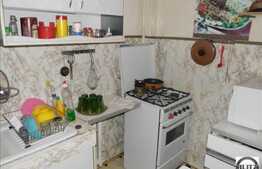 Garsoniera de vanzare 28 mp utilit, etaj intermediar, zona strazii Bucegi!