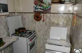 Garsoniera de vanzare 28 mp utilit, etaj intermediar, zona strazii Bucegi!