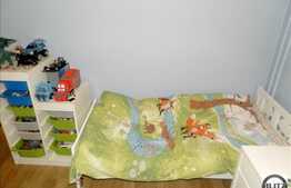 Zona Golden Tulip, apartament de vanzare 4 camere, recent renovat. Boxa inclusa!