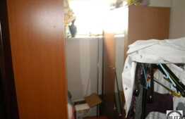 Vanzare apartament decomandat cu 3 camere, 80 mp,  parcare subterana