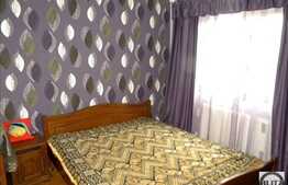 Vanzare apartament decomandat cu 3 camere, 80 mp,  parcare subterana