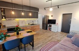 Apartament semidecomandat, 3 camere, parcare, lift, zona Eroilor