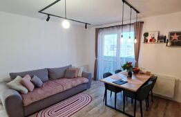 Apartament semidecomandat, 3 camere, parcare, lift, zona Eroilor