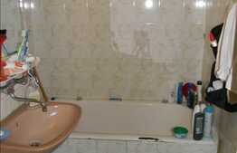 Apartament 3 camere, semidecomandat, 54 mp, boxe la subsol, zona Aleea Retezat