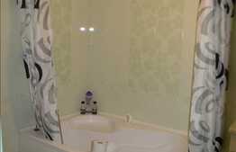 Apartament cu 2 camere de inchiriat, decomandat, 60 mp utili, zona Campului