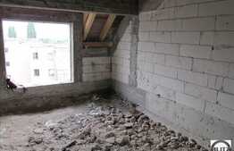 Mansarda inalta, 2 camere 58 mp utili plus doua balcoane, semifinisat