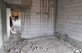 Mansarda inalta, 2 camere 58 mp utili plus doua balcoane, semifinisat