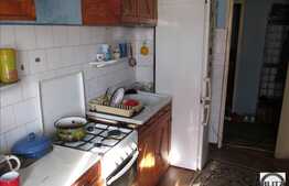 Apartament de vanzare, 2 camere, etaj intermediar, boxa la subsol!