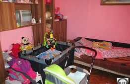 Apartament de vanzare, 2 camere, etaj intermediar, boxa la subsol!