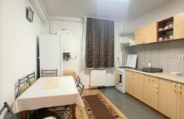 Garsoniera, decomandata, 42 mp, balcon, zona strazii Eroilor 