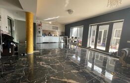 Casa P+E+M, 227mp utili cu spatiu comercial, centru Rasnov