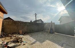 Casa P+E+M, 227mp utili cu spatiu comercial, centru Rasnov