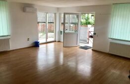 Spatiu comercial cu potential, 60 mp, parcare, zona Florilor 