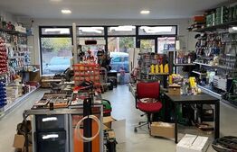 Spatiu comercial cu vitrina la strada, 110mp, Someseni