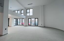 Spatiu comercial, 178 mp, vitrina uriasa, zona Pietei Abator