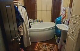 Apartament 2 camere, 46 mp, parcare, zona Pietroasa