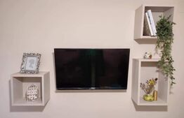 Garsoniera, 25 mp, lux, prima închiriere, zona Piața Flora