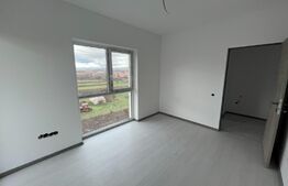 Apartament 3 camere, 2 bai, 61.40mp, semidecomandat, etaj intermediar, zona Terra
