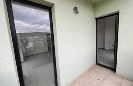 Apartament 3 camere, 2 bai, 61.40mp, semidecomandat, etaj intermediar, zona Terra