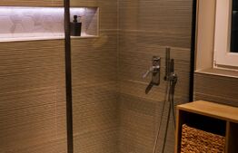 Apartament de lux, 2 camere, parcare, zona Vivo