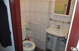 Apartament 3 camere, 70 mp, semidecomandat, parcare, zona strazii C-tin Brancusi