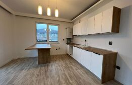 Apartament 3 camere, modern, 64 mp, parcare, zona Terra