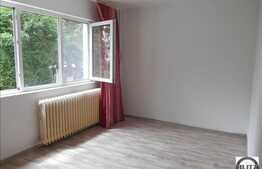 Apartament de vanzare cu 3 camere, 70 mp utili, renovat, zona Piata Hermes!